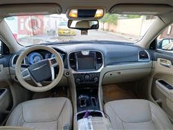 کرایسلەر 300